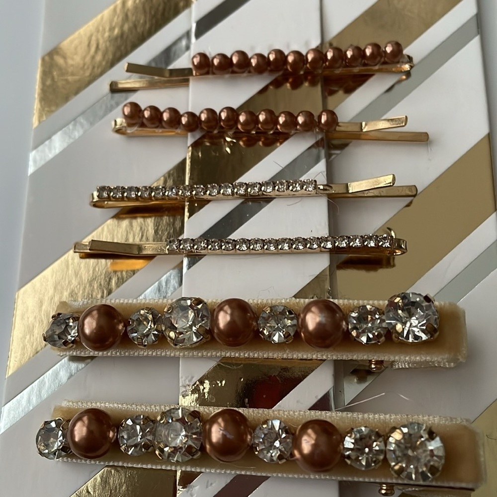 NWT Nicole Miller NY Hair Clips